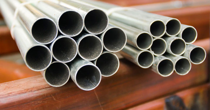 Fabrication Factors for Carbon Steel Pipe Vs. Stainless Steel Pipe Fabrication Factors for Carbon Steel Pipe Vs. Stainless Steel Pipe