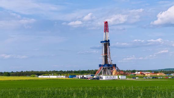 A Look At What Hydraulic Fracking Is and Its History A Look At What Hydraulic Fracking Is and Its History